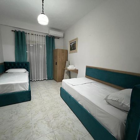 Sisterhood Hostel-Female Only Tirana Zewnętrze zdjęcie