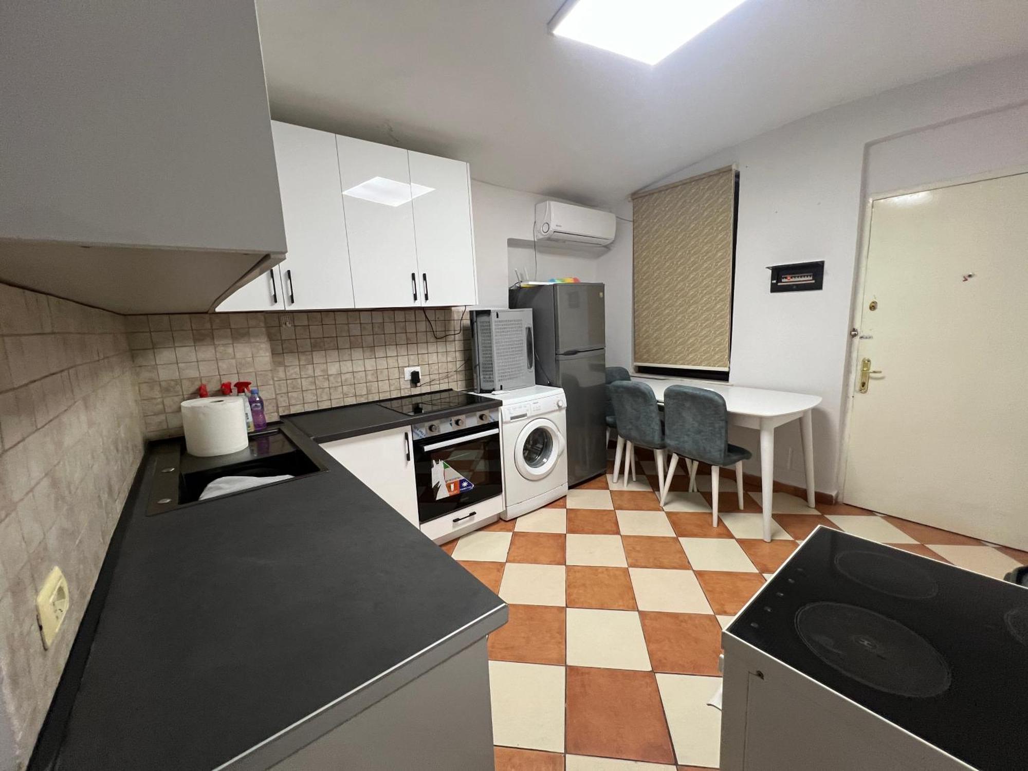 Sisterhood Hostel-Female Only Tirana Zewnętrze zdjęcie